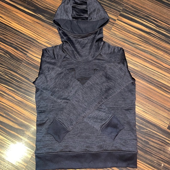 Black Under Armor Hoodie - Picture 2 of 4